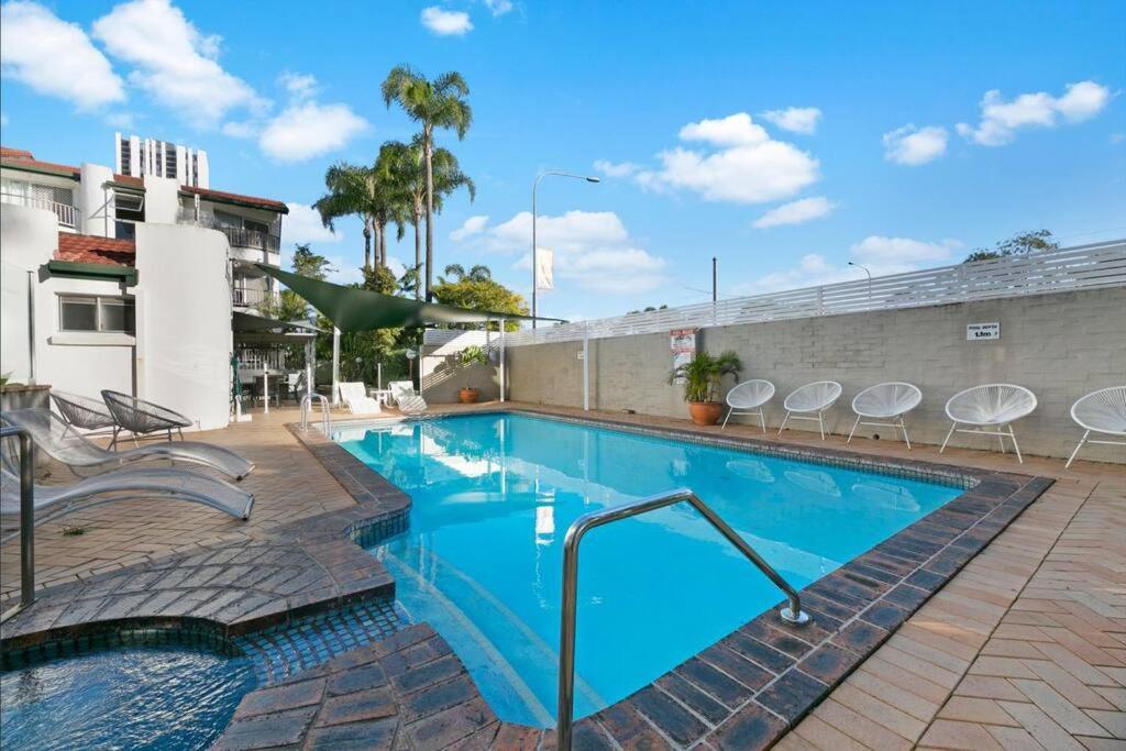 Broadbeach, Stylish Close To Everything